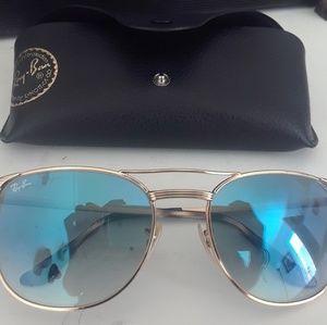 AUTHENTIC RAY BAN SUNGLASSES